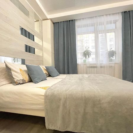 Apartment Studio New York 51 イルピン エクステリア 写真