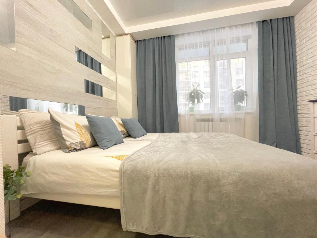 Apartment Studio New York 51 イルピン エクステリア 写真